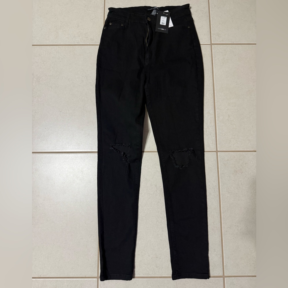 Fashion Nova high rise distressed Black Skinny Jeans